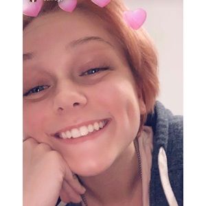 Meet your Posher, Avery